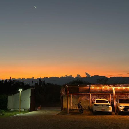 Hotel Luna Azul Tatacoa วิลญาเวียคา ภายนอก รูปภาพ