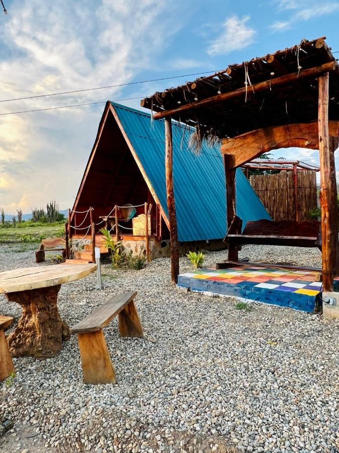 Hotel Luna Azul Tatacoa วิลญาเวียคา ภายนอก รูปภาพ